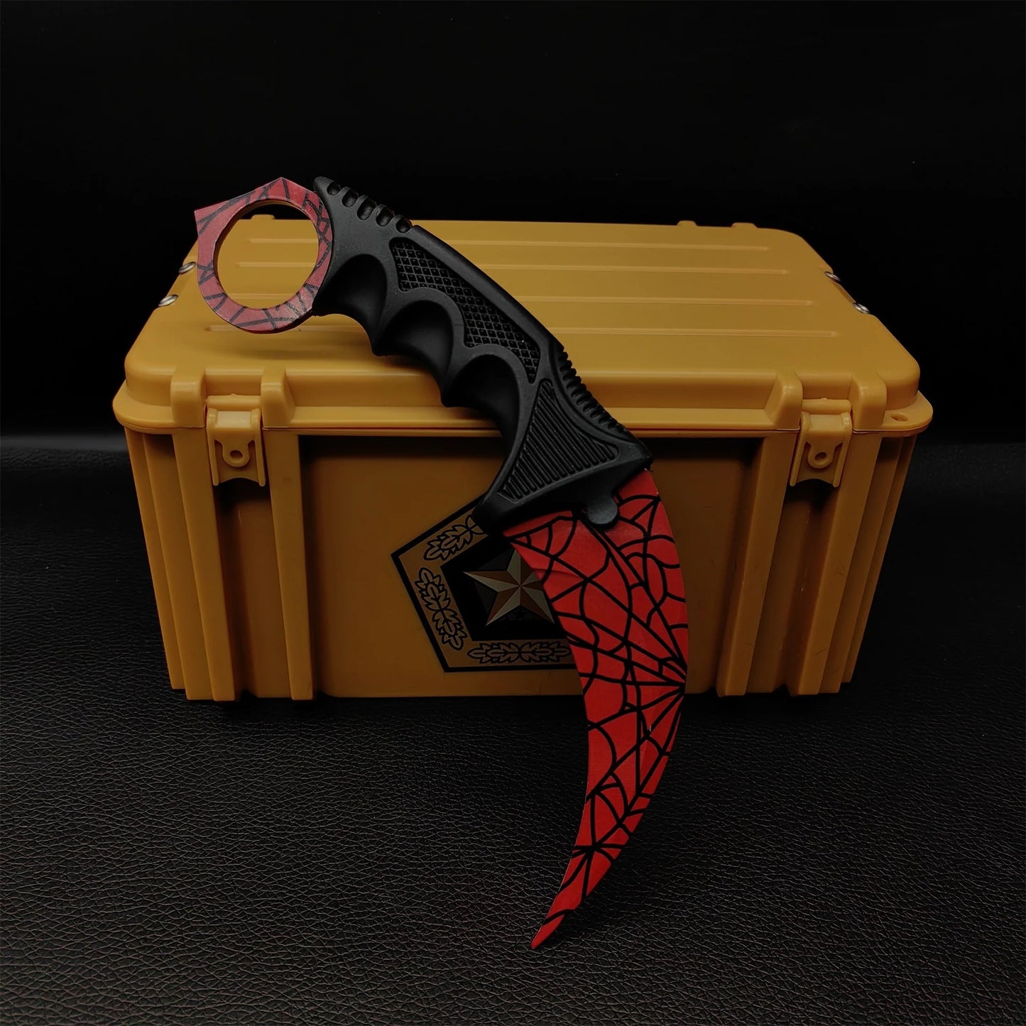 The Karambit Collection With Gamma Case / 8 Finishes
